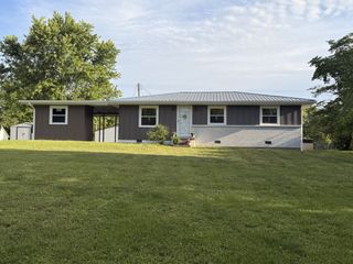 122 McIntosh Ave, Cumberland City, TN 37050