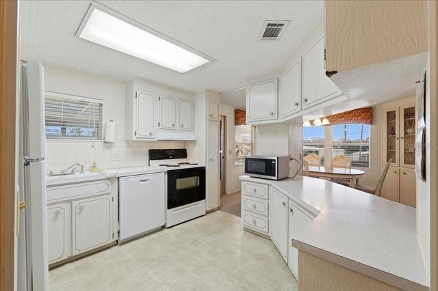 41 WOODLAND CIRCLE, Haines City, FL 33844