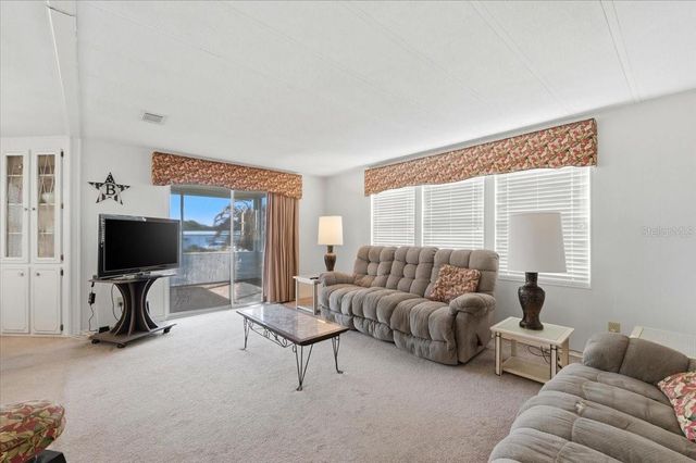 41 WOODLAND CIRCLE, Haines City, FL 33844