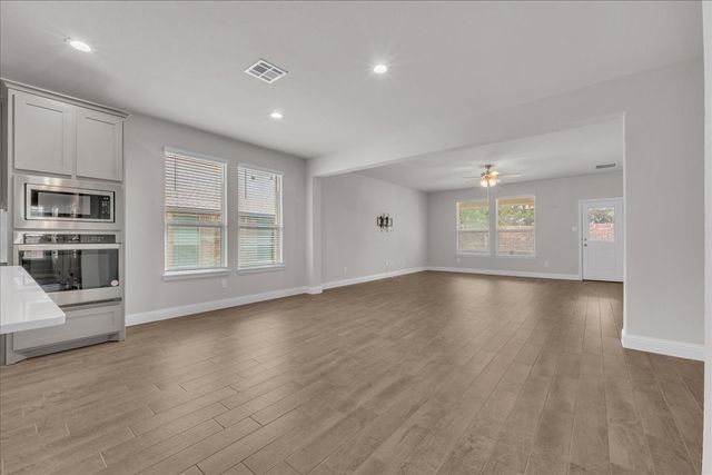1017 Fairhaven Drive, Midlothian, TX 76065