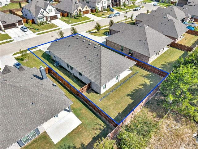 1017 Fairhaven Drive, Midlothian, TX 76065