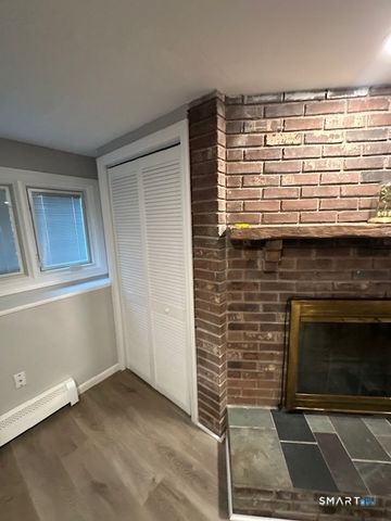 16 Stevens Street, Windsor Locks, CT 06096