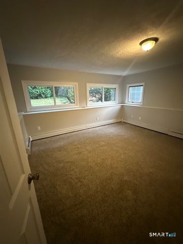 16 Stevens Street, Windsor Locks, CT 06096