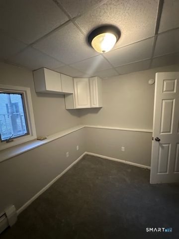 16 Stevens Street, Windsor Locks, CT 06096
