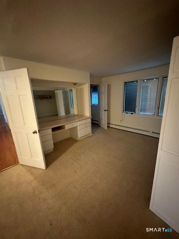 16 Stevens Street, Windsor Locks, CT 06096