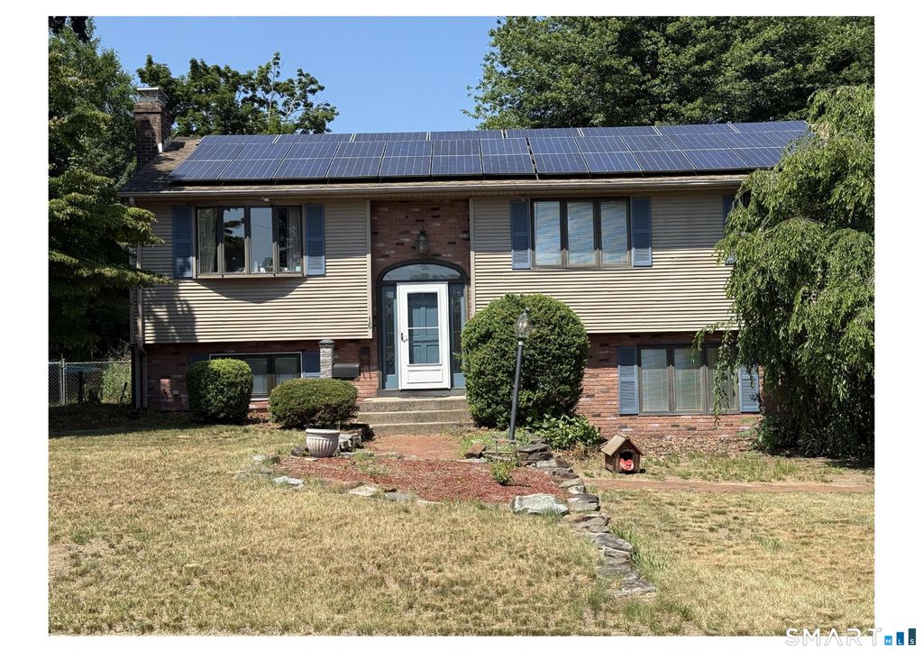 16 Stevens Street, Windsor Locks, CT 06096