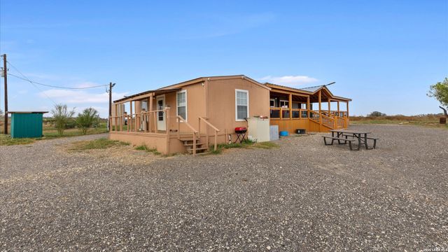 6286 Farm to Market 2146, Jourdanton, TX 78026