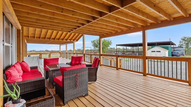 6286 Farm to Market 2146, Jourdanton, TX 78026