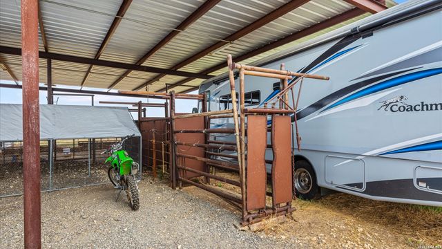 6286 Farm to Market 2146, Jourdanton, TX 78026