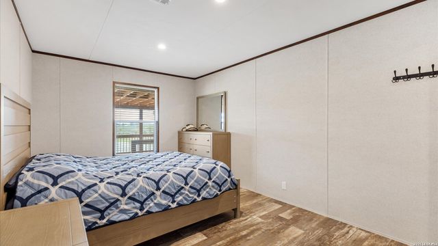 6286 Farm to Market 2146, Jourdanton, TX 78026