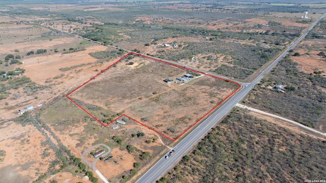 6286 Farm to Market 2146, Jourdanton, TX 78026