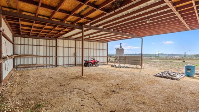 6286 Farm to Market 2146, Jourdanton, TX 78026