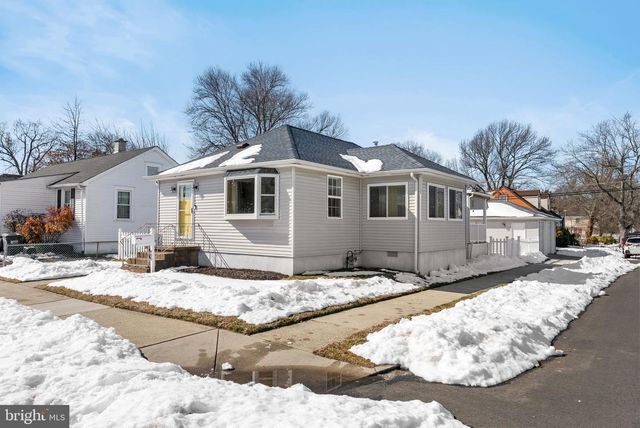 400 CLYMER AVE, Morrisville, PA 19067