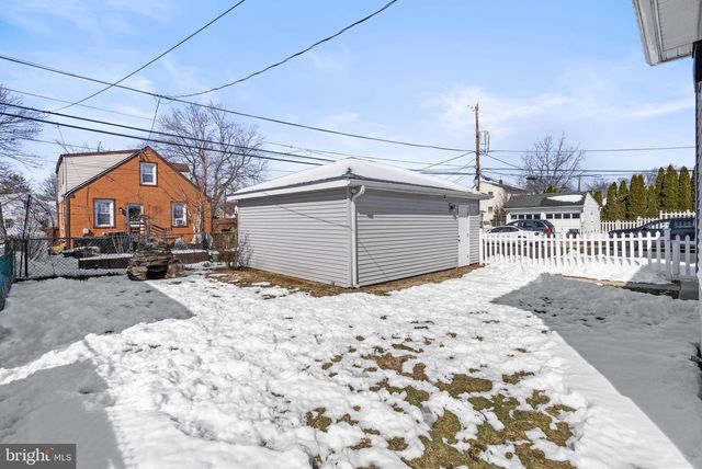 400 CLYMER AVE, Morrisville, PA 19067