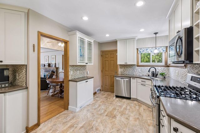 3240 Lilac Drive N, Golden Valley, MN 55422