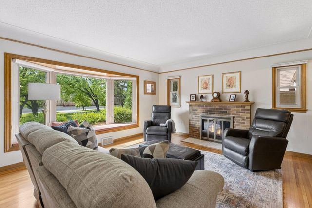 3240 Lilac Drive N, Golden Valley, MN 55422