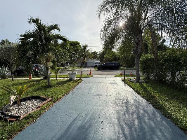 124 NW 45th Avenue, Plantation, FL 33317