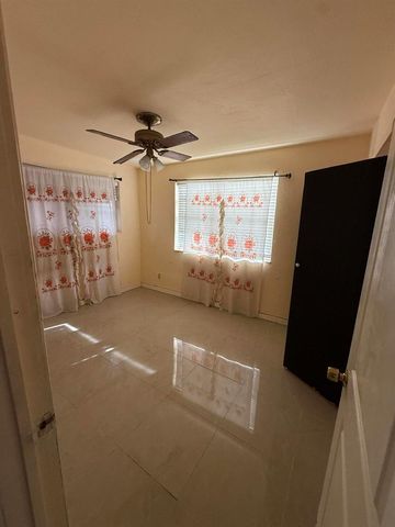 124 NW 45th Avenue, Plantation, FL 33317