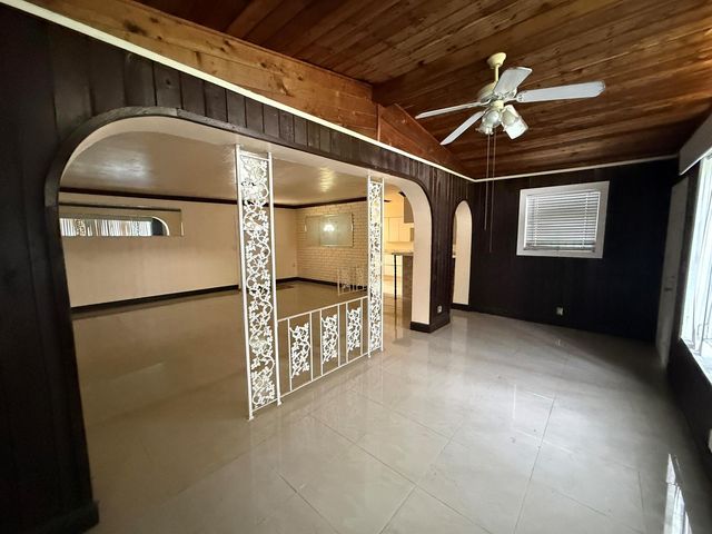 124 NW 45th Avenue, Plantation, FL 33317