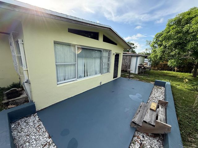 124 NW 45th Avenue, Plantation, FL 33317