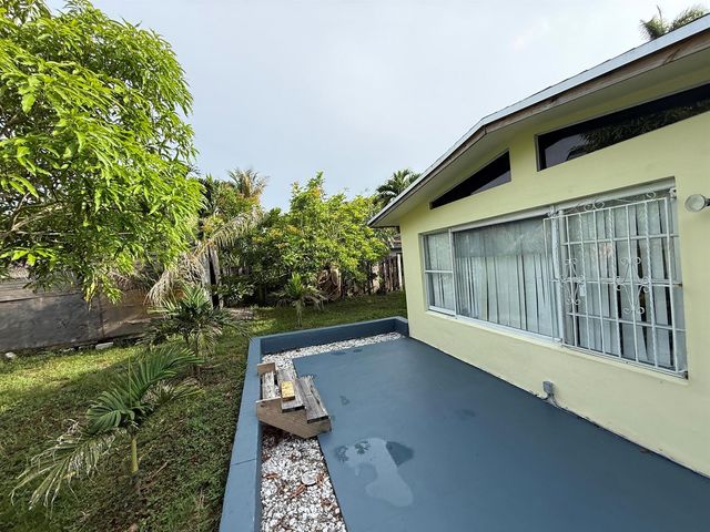 124 NW 45th Avenue, Plantation, FL 33317