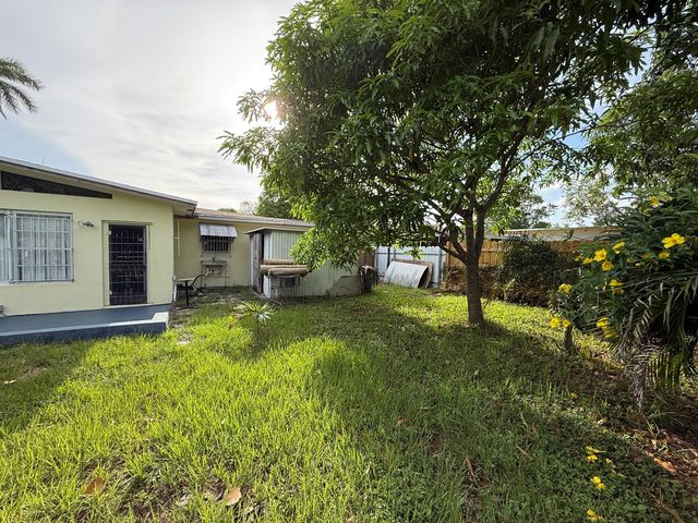 124 NW 45th Avenue, Plantation, FL 33317
