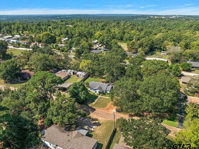 228 Fairview St, Rusk, TX 75785