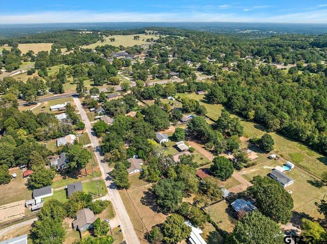 228 Fairview St, Rusk, TX 75785