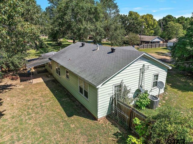 228 Fairview St, Rusk, TX 75785