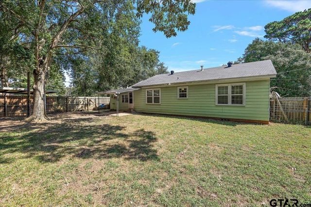 228 Fairview St, Rusk, TX 75785