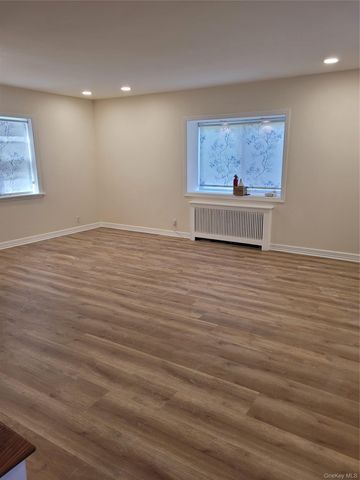 21104 Richland Avenue, Oakland Gardens, NY 11364