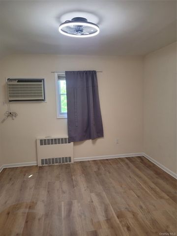 21104 Richland Avenue, Oakland Gardens, NY 11364