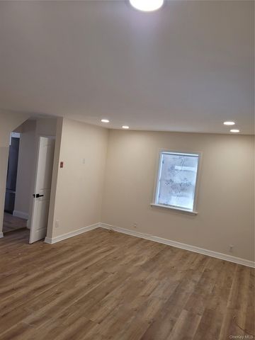 21104 Richland Avenue, Oakland Gardens, NY 11364