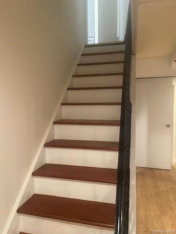 21104 Richland Avenue, Oakland Gardens, NY 11364