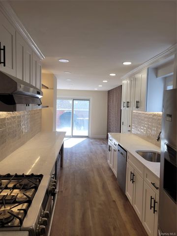 21104 Richland Avenue, Oakland Gardens, NY 11364