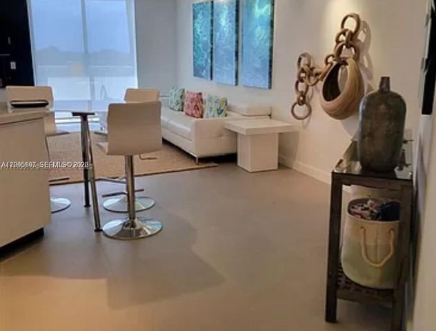 5880 Collins Ave 604, Miami Beach, FL 33140