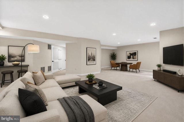 404 MISTY KNOLL DR, Rockville, MD 20850