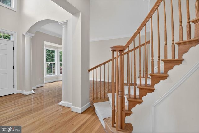 404 MISTY KNOLL DR, Rockville, MD 20850
