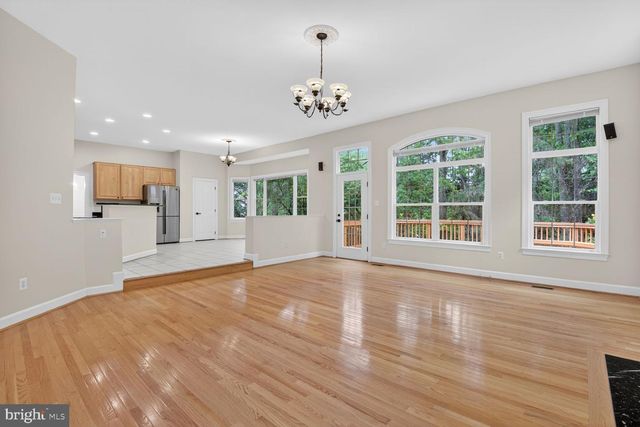 404 MISTY KNOLL DR, Rockville, MD 20850