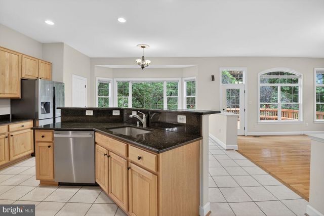 404 MISTY KNOLL DR, Rockville, MD 20850