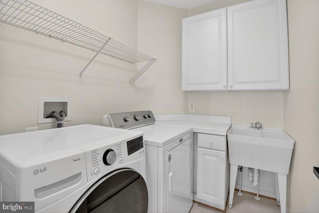 404 MISTY KNOLL DR, Rockville, MD 20850