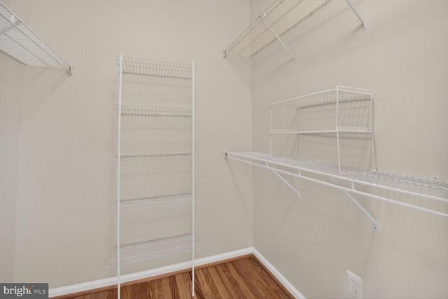 404 MISTY KNOLL DR, Rockville, MD 20850