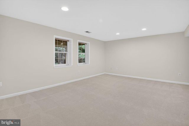 404 MISTY KNOLL DR, Rockville, MD 20850