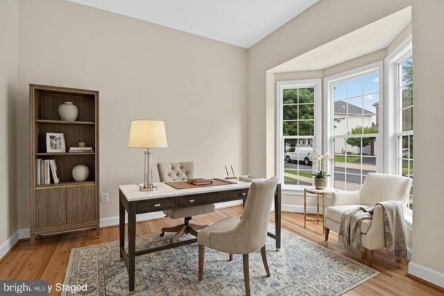 404 MISTY KNOLL DR, Rockville, MD 20850