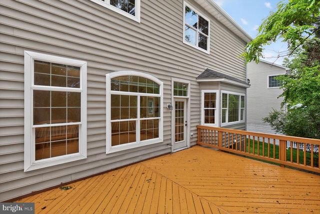404 MISTY KNOLL DR, Rockville, MD 20850