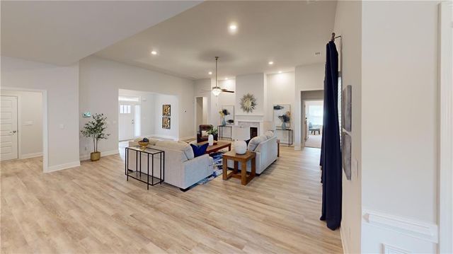 1033 Holliday Pass 20, Griffin, GA 30223