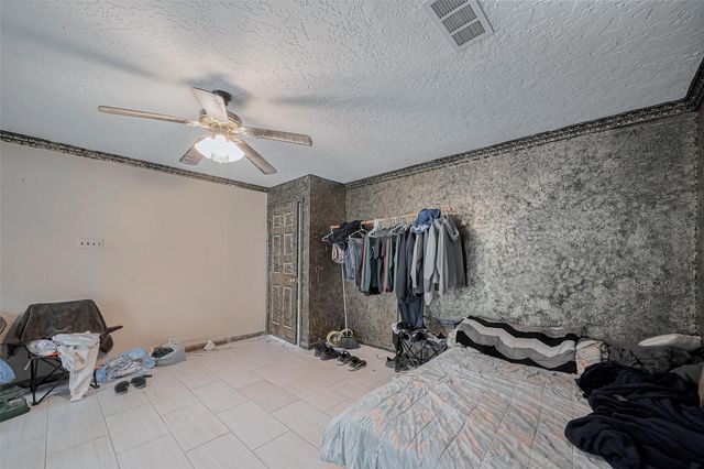 4015 Black Locust Drive, Houston, TX 77088