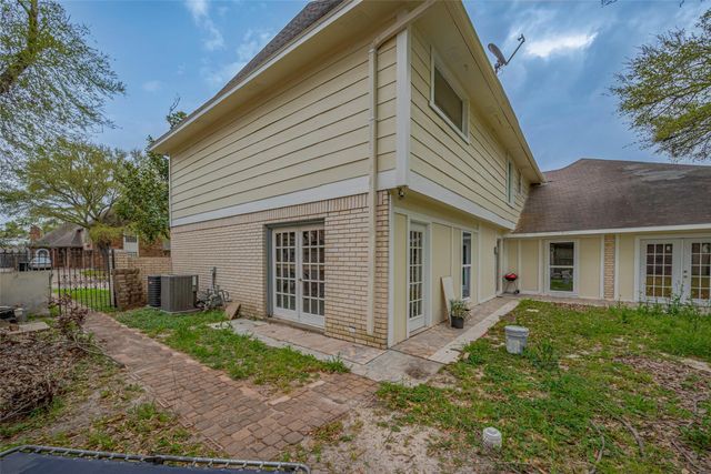 4015 Black Locust Drive, Houston, TX 77088