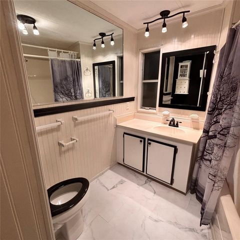 6710 36TH AVENUE E 111, Palmetto, FL 34221