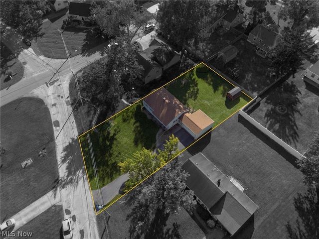 6940 Paxton Road, Youngstown, OH 44512